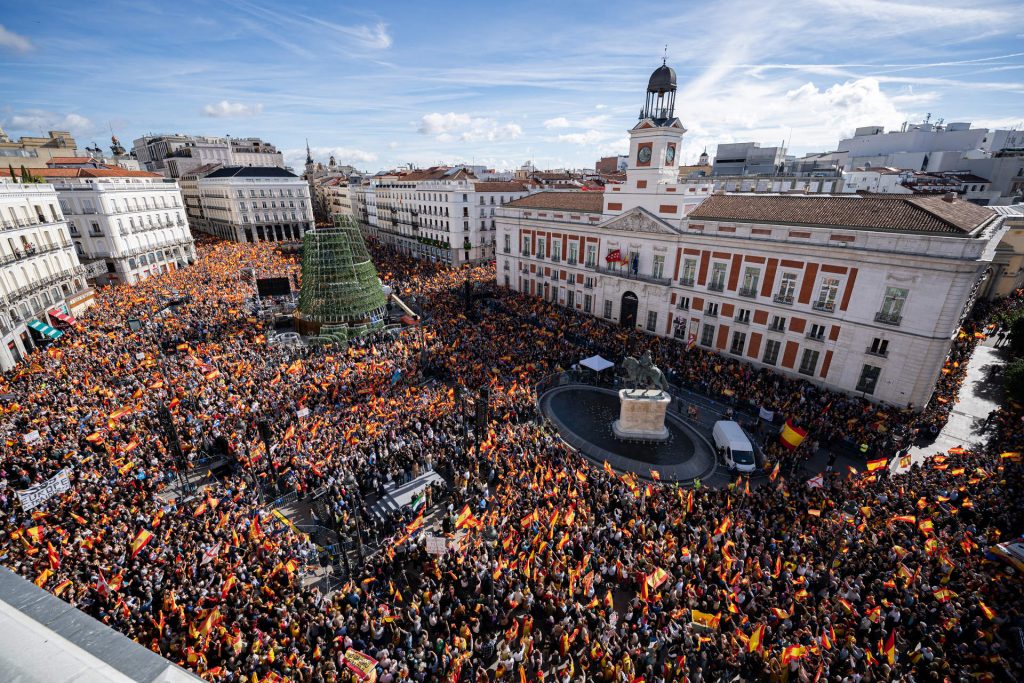 Más de dos millones de españoles se rebelan contra la amnistía de Sánchez: "¡¡España no se vende!!"