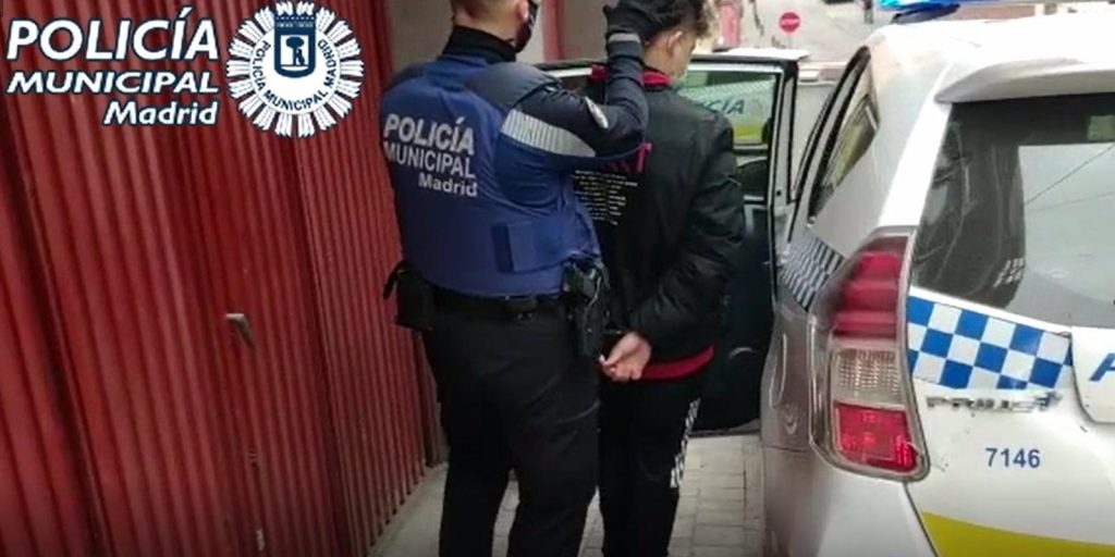 Arrestados dos hombres por intentar okupar el piso de una anciana hospitalizada en Tetuán
