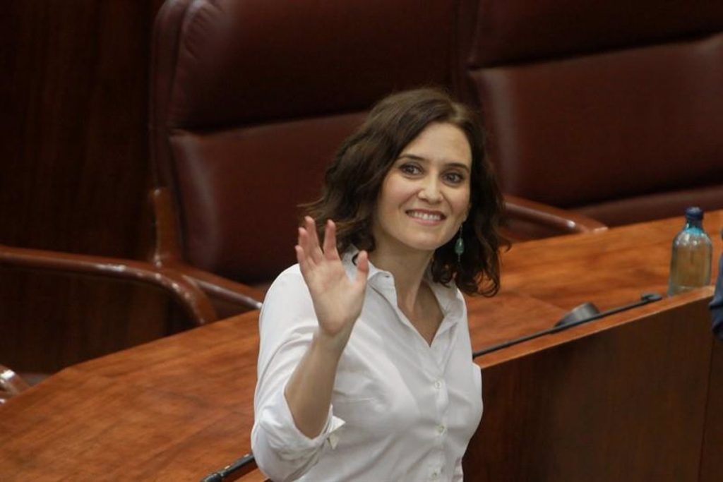 Isabel Díaz Ayuso, investida presidenta de la Comunidad de Madrid con los votos a favor de Vox