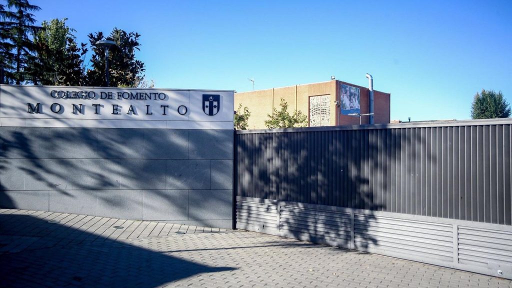 Las familias del Colegio Montealto no quieren buscar culpables y convocan un rezo durante 24 horas