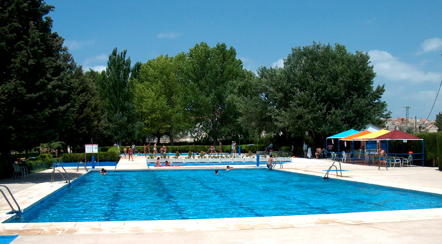piscina-municipal.jpg