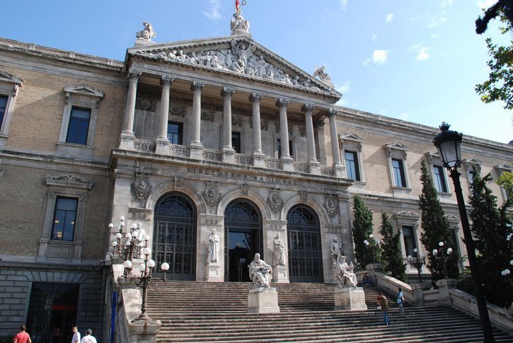 biblioteca nacional museo de madrid.JPG