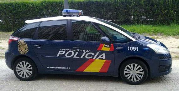policia_coche_45345.jpg