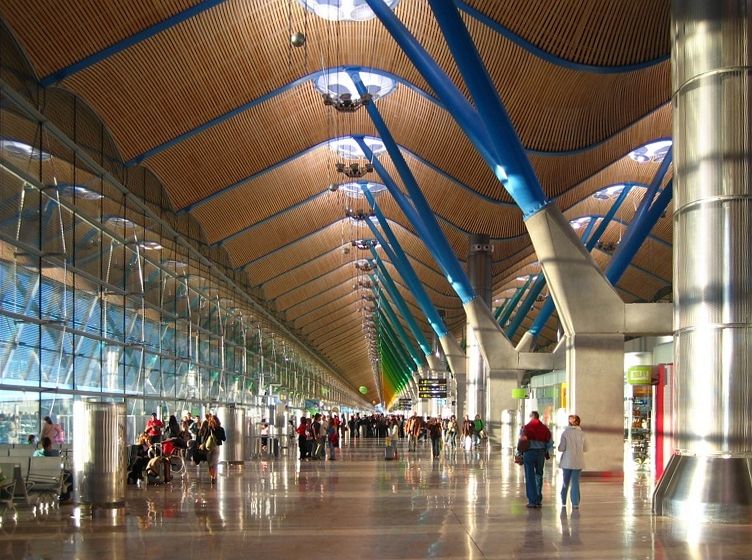 Madrid_barajas_aeropuerto_terminal_t4.jpg