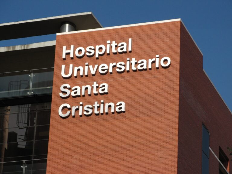 Hospital_Santa_Cristina_(Madrid)_02.jpg