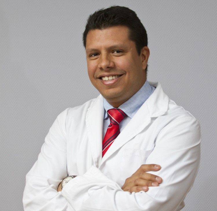 Dr  AndrÃ©s Salazar.jpg