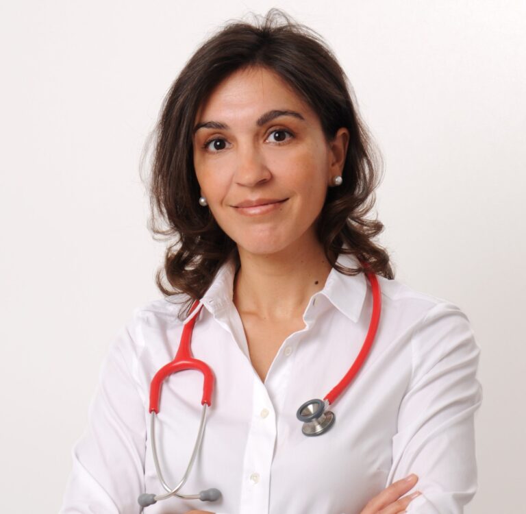 Dra  Cristina Ortega Casanueva.jpg