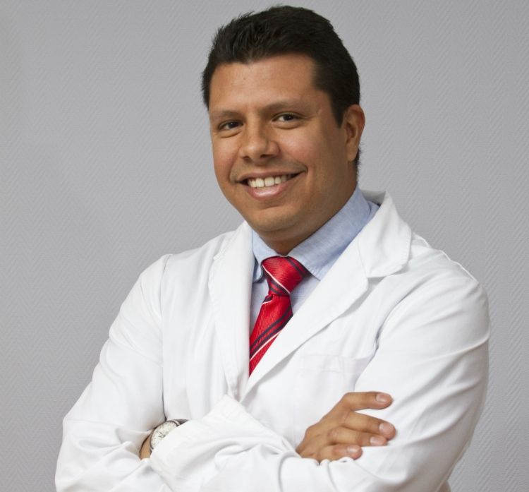 Dr  AndrÃ©s Salazar.jpg