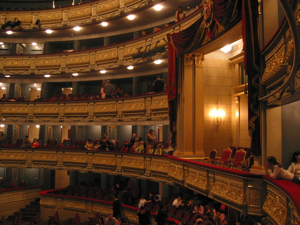 Teatro_Real_(Madrid)_02.jpg