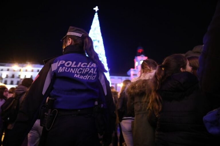 Policía venta ilegal Navidad