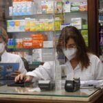 Madrid prepara una estrategia para la venta de test de autodiagnóstico en farmacias