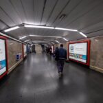 La Fiscalía pidió un año de cárcel para un hombre que llamó "mora de mierda" a una mujer en el Metro de Madrid