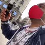 Detienen al youtuber Borja Escalona por herir a una mujer con una afeitadora en Sol