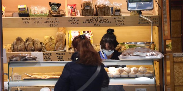 Madrid registra la menor caída de ventas del comercio minorista en España, apenas un 1,5% en febrero