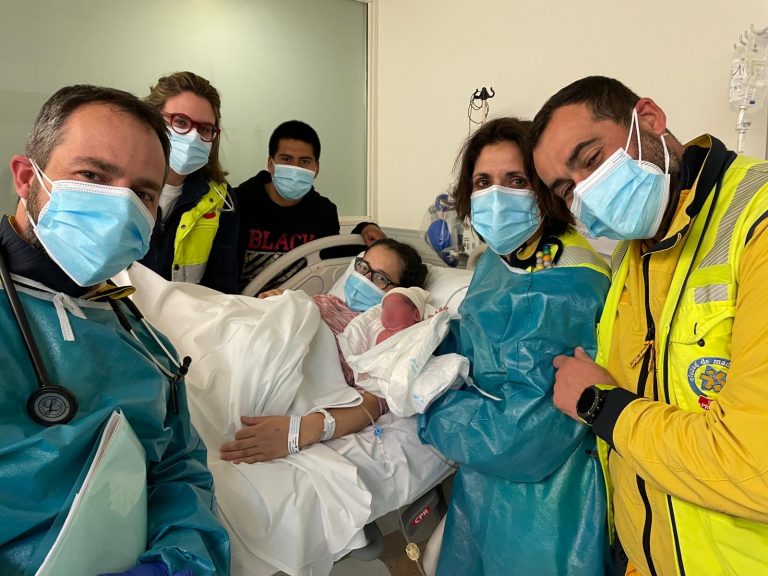 Una mujer dio a luz en plena calle del barrio de la Concepción mientras se dirigía al hospital