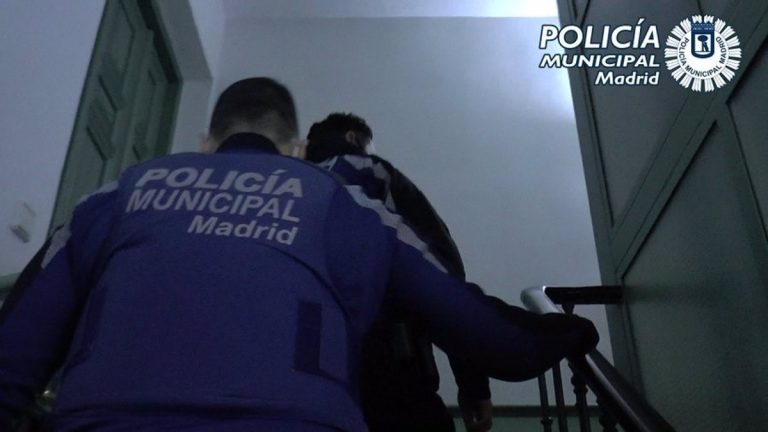 La Policía Municipal de Madrid desmanteló 353 fiestas ilegales en domicilios el fin de semana
