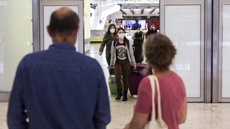 El aeropuerto de Barajas cierra junio con 1,7 millones de pasajeros, un 69,4% menos que en 2019