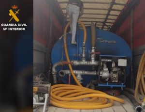 Arrestado un camionero que robaba agua en Vicálvaro y otras zonas industriales para luego venderla