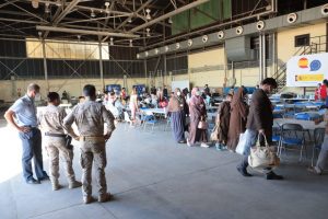 Un total de 68 refugiados afganos han sido derivados a centros del sistema de acogida español en Madrid