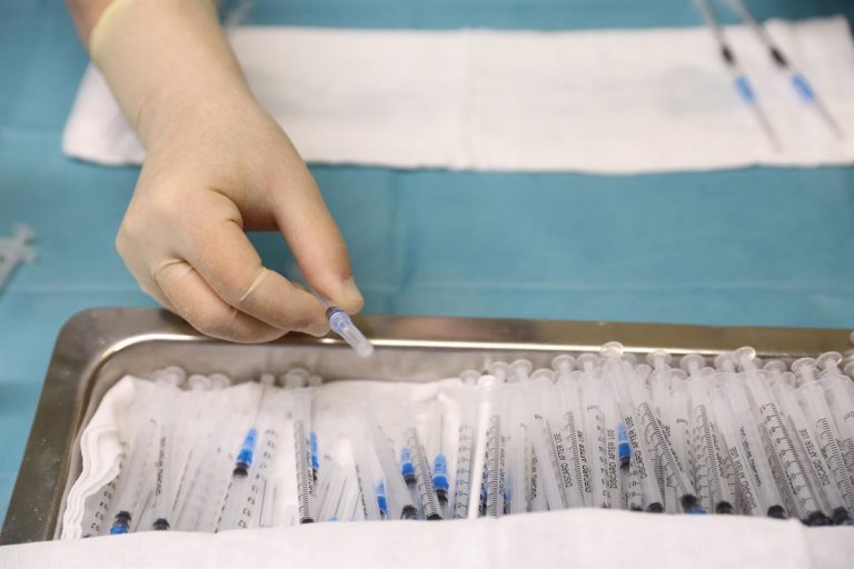 La Comunidad de Madrid administró 30.806 vacunas contra el Covid-19 en las últimas 24 horas