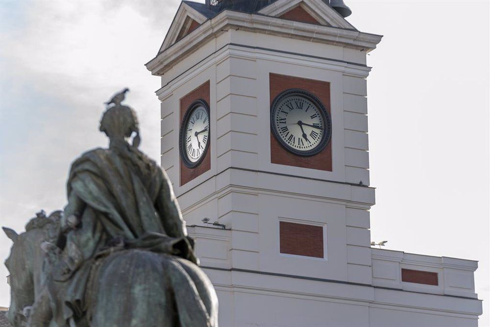 El reloj de la Puerta del Sol protagoniza hoy una nueva cita de 'Madrid tiene historia'