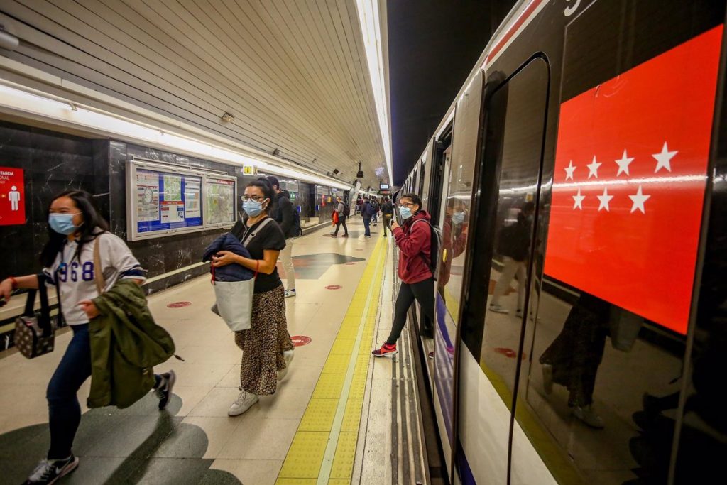 Una "incidencia eléctrica" interrumpió la circulación en la Línea 10 de Metro, entre Plaza de España y Colonia Jardín