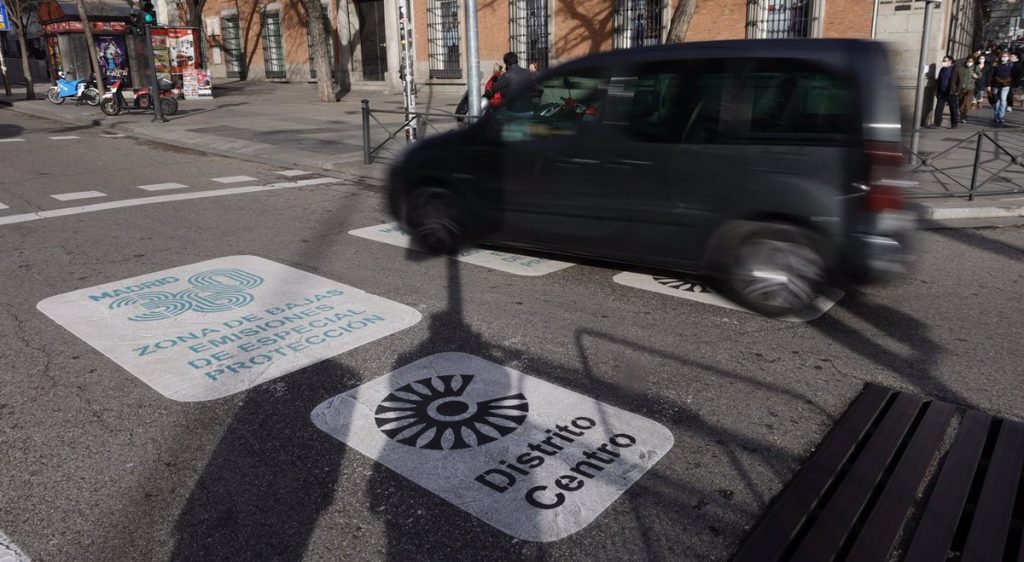 El periodo de aviso de sanciones en Zonas de Bajas Emisiones en Madrid se amplía al 1 de mayo