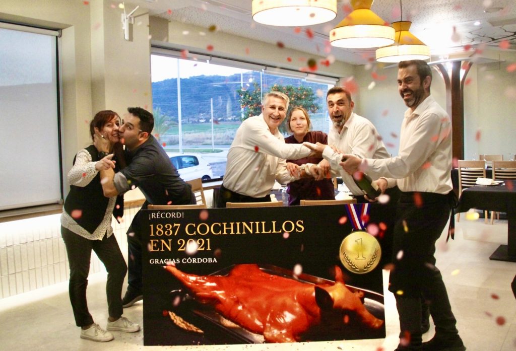 'Brote', un restaurante en Córdoba que sirvió 1.837 cochinillos en el último año