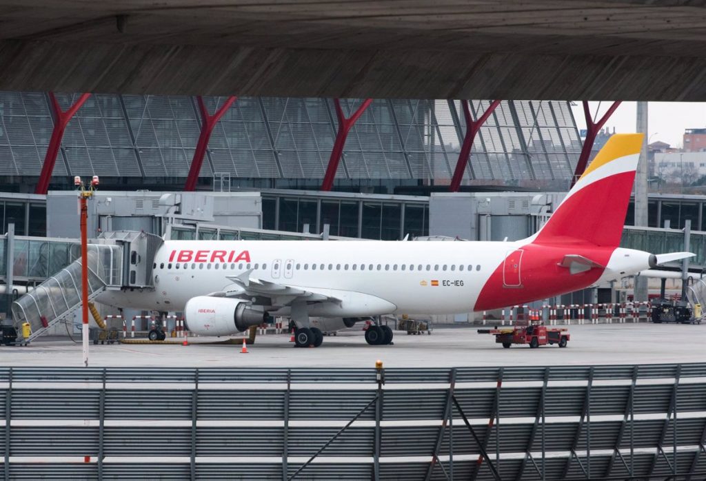 El presidente de Iberia reitera que Barajas necesita "un gran operador" que le permita competir como 'hub'