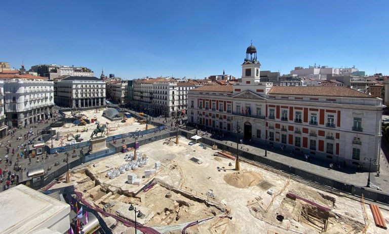 La Puerta del Sol estará lista para dar la bienvenida a 2023, año en el que se cambiará la 'ballena' del Cercanías