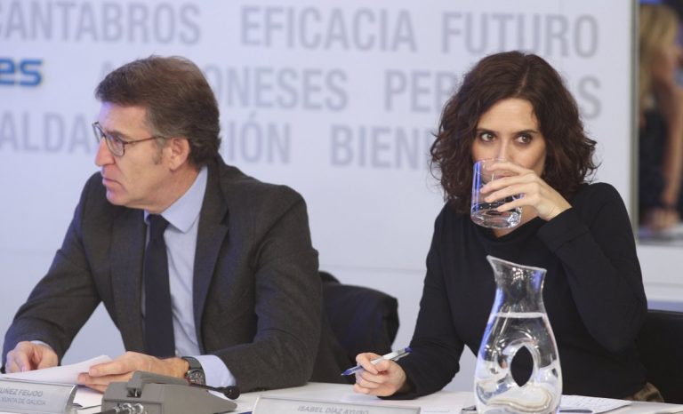Ayuso cree que España vive "el mes negro de la democracia", con Sánchez "convertido en la ley"