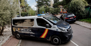 Detectado en la Embajada de EEUU en Madrid un sexto paquete con material pirotécnico
