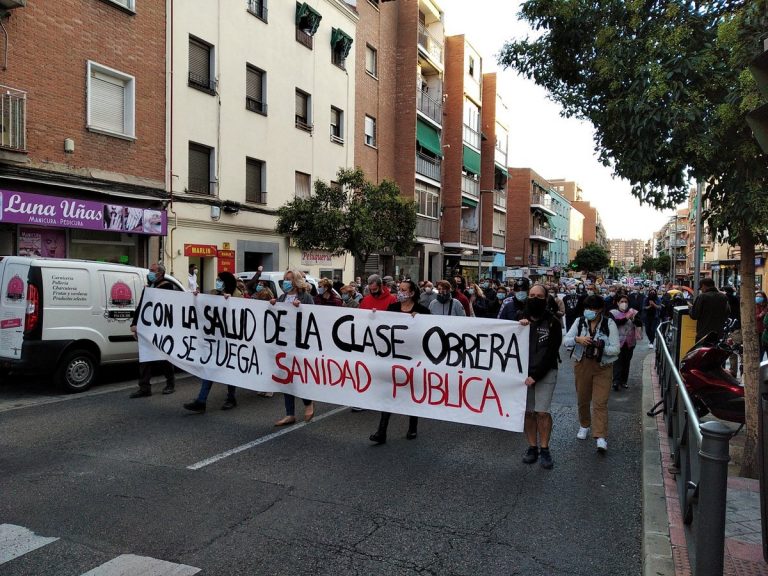 Vecinos de Abrantes se echan de nuevo a la calle para defender la Sanidad Pública en la última protesta del año