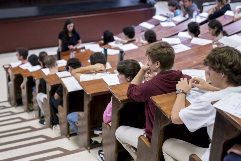 Arrancan los exámenes de la EvAU en Madrid con los alumnos de Ciencias