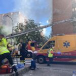 Un hombre fallecido y otro en estado muy grave en un incendio en un piso de Puente de Vallecas