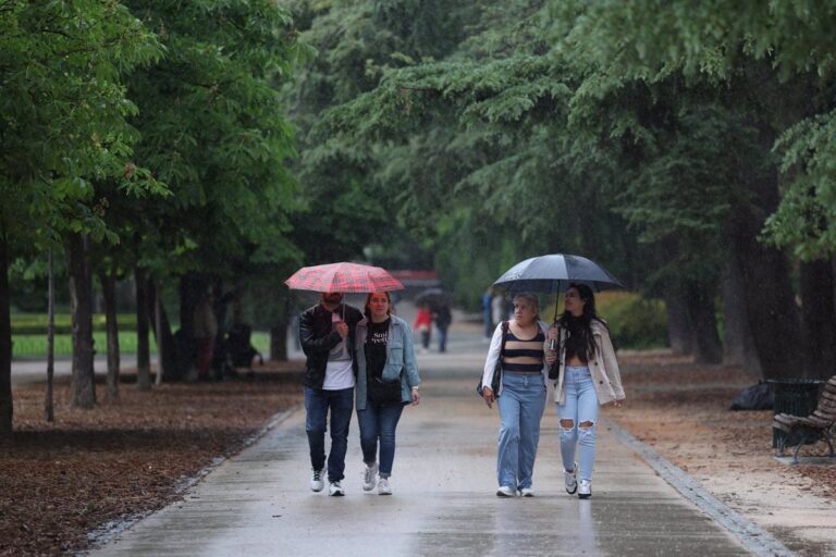 La llegada de una DANA a España traerá lluvias y las máximas no superarán los 25ºC