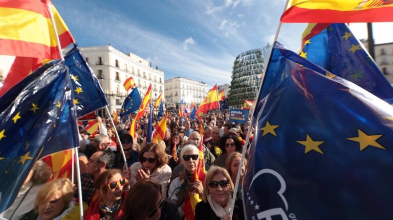 Masiva afluencia en la manifestación del PP en Madrid contra la amnistía y la investidura de Sánchez