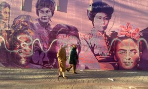 El militante de Vox acusado de vandalizar el mural feminista de Ciudad Lineal se desvincula de la acción