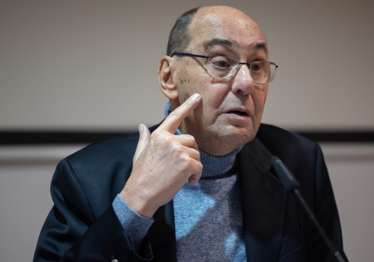 Vidal-Quadras en exclusiva: Los patriotas deben rebelarse contra Sánchez para salvar la nación