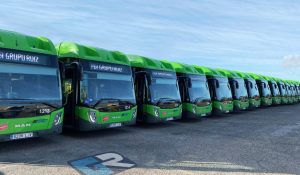 La huelga indefinida en los autobuses interurbanos de la Empresa Martín arranca con seguimiento masivo