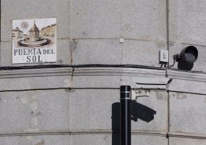 Madrid instalará cámaras de videovigilancia en la calle Cullera y los parques Calero y Pradolongo