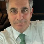 Un Gobierno a la fuga y en rebeldía