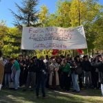 La visita de Milei a la URJC de Vicálvaro provoca protestas estudiantiles